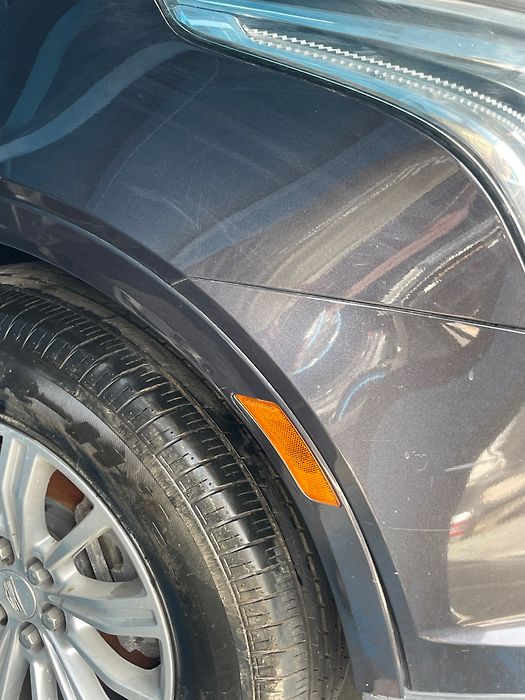 Fender moulding (RHF) - 2017 Cadillac XT5