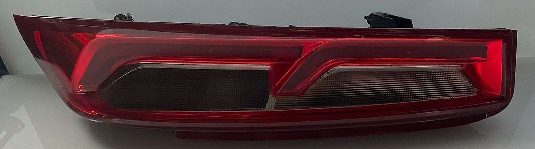 Tail Light (RH) - 2018 Chevrolet Camaro SS