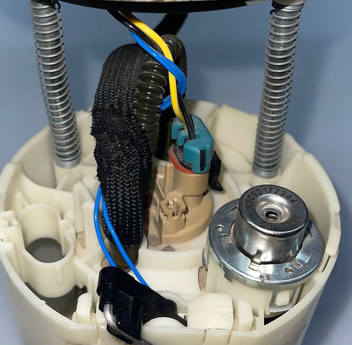 Fuel pump - 2012 GMC Yukon XL