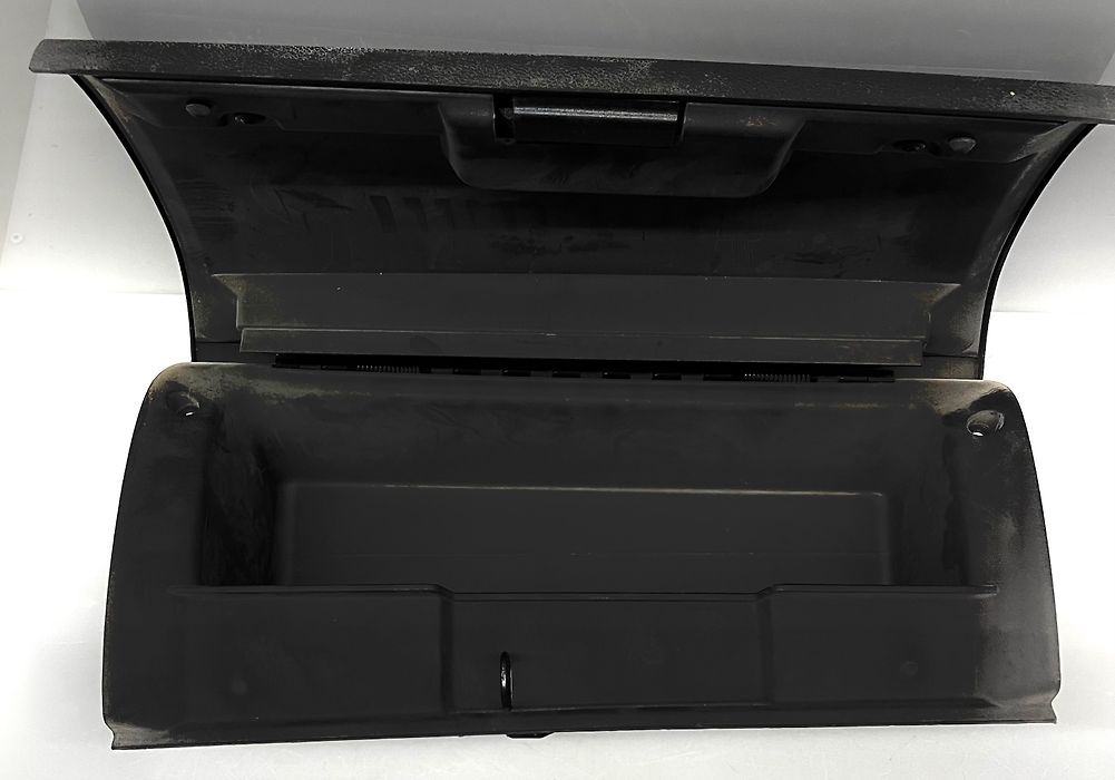 Glove box - 2013 Chevrolet SILVERADO