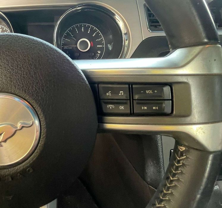 Steering wheel - 2014 Ford Mustang GT GT Convertible