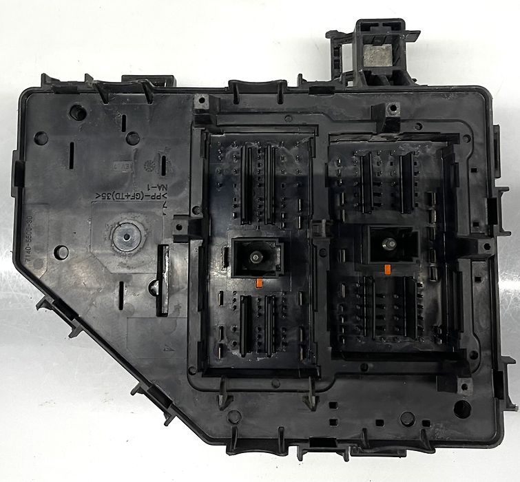 Fuse box - 2014 GMC Acadia DENALI