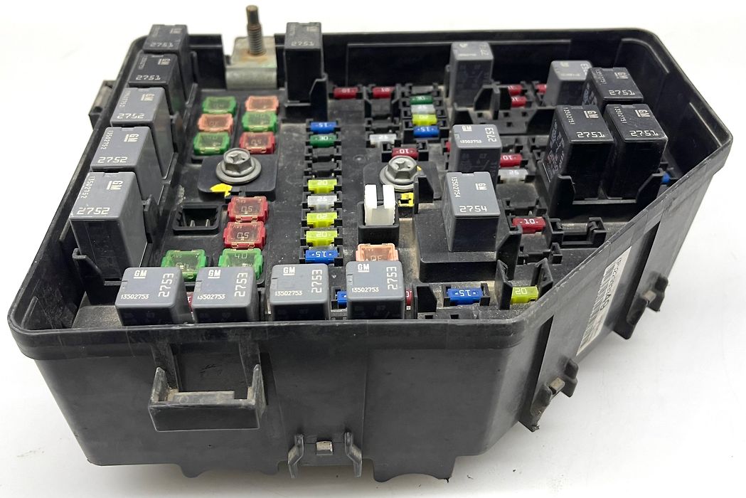 Fuse box - 2014 GMC Acadia