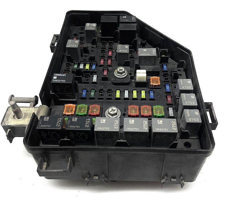 Fuse box - 2014 GMC Acadia