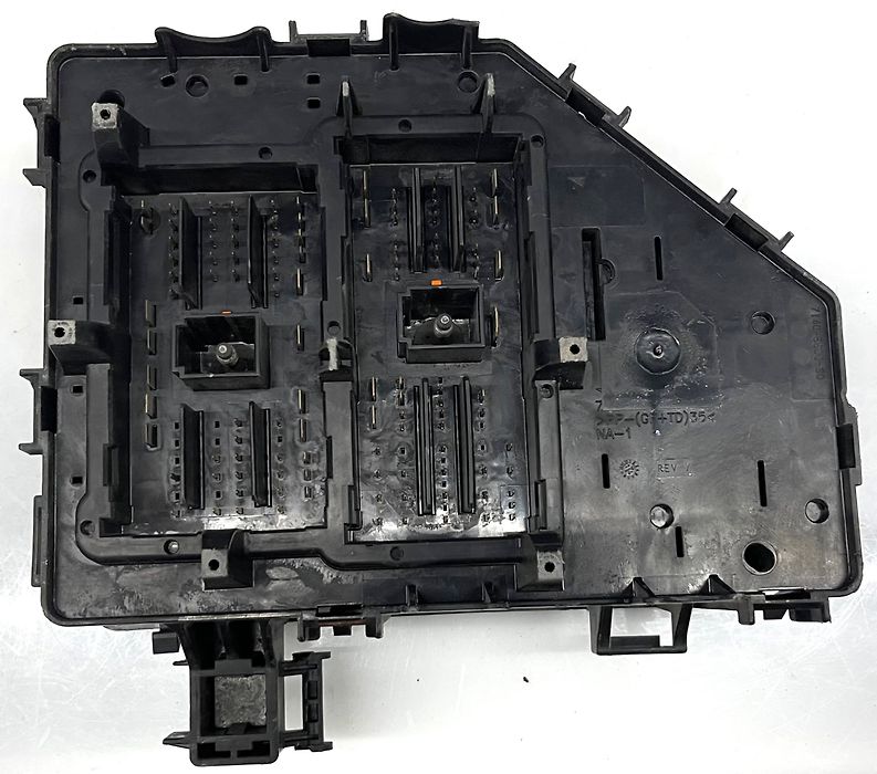 Fuse box - 2014 GMC Acadia