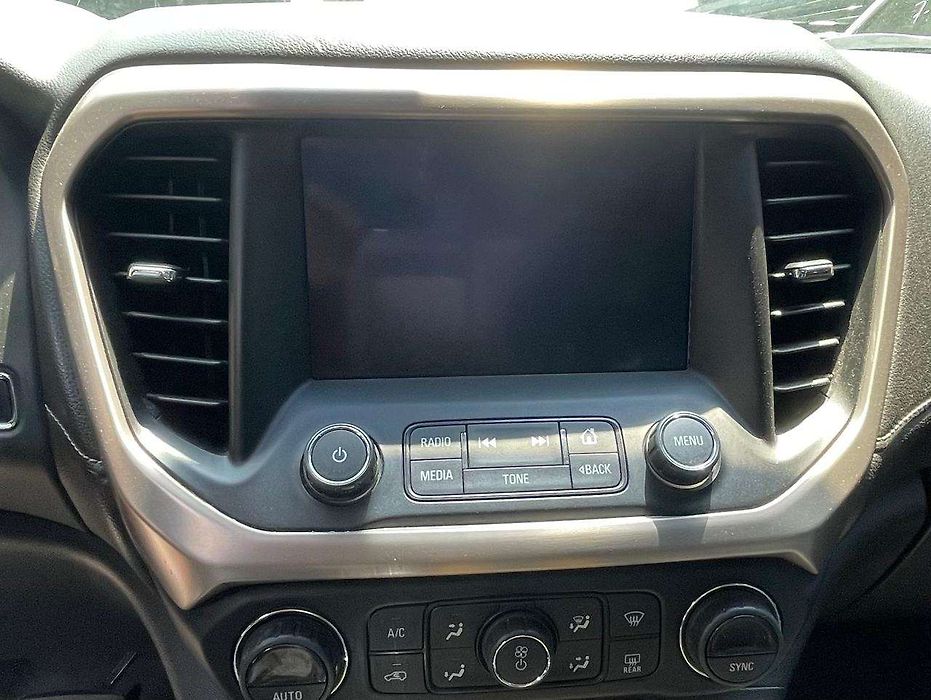 Info-gps-tv screen - 2018 GMC Acadia