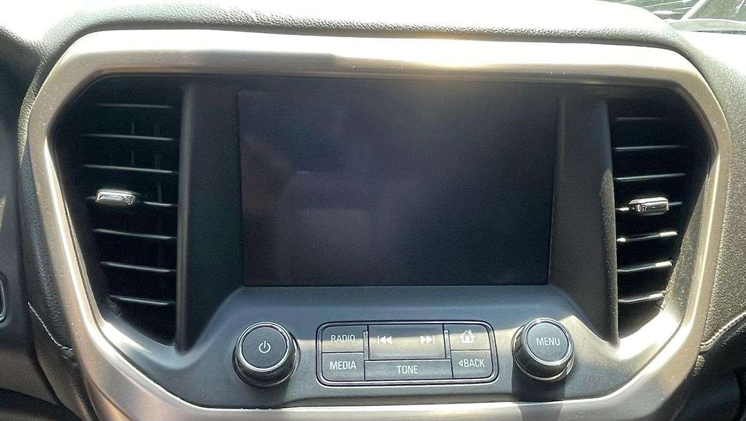 Info-gps-tv screen - 2018 GMC Acadia