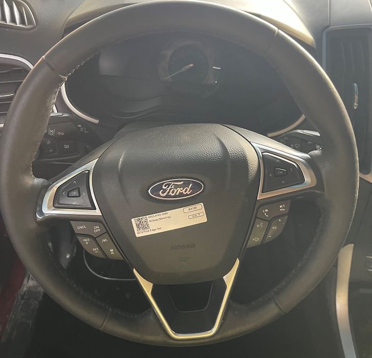 Steering wheel - 2019 Ford Edge SEL