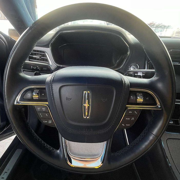 Steering wheel - 2018 Lincoln Continental