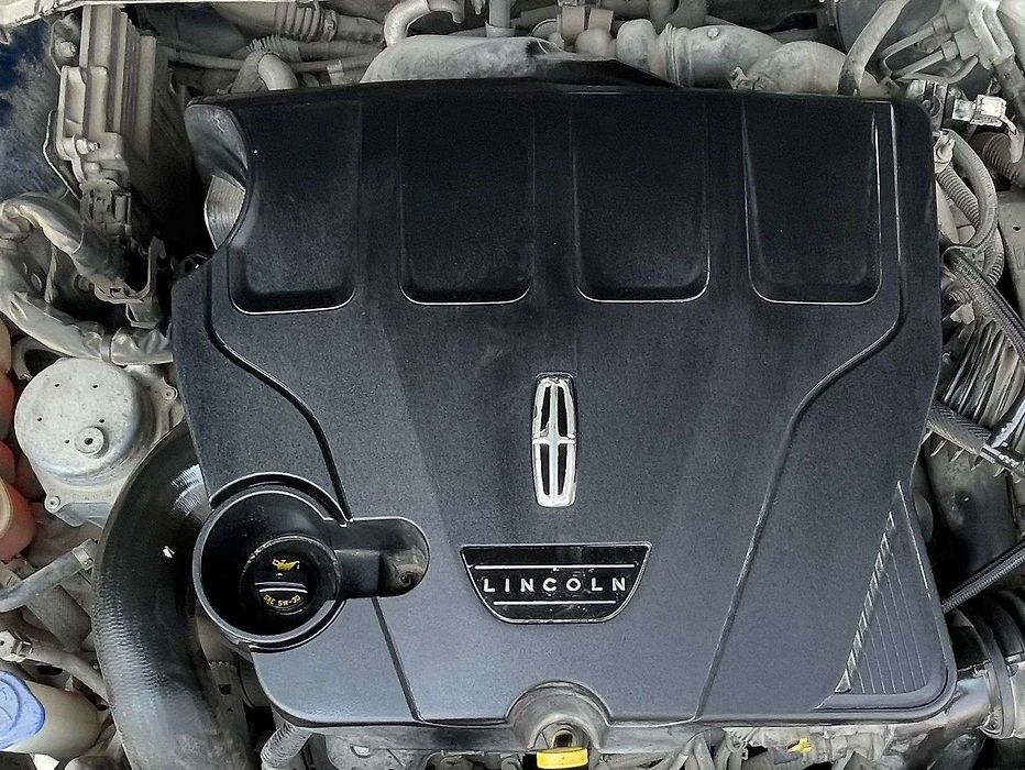 Engine  - 2018 Lincoln Continental