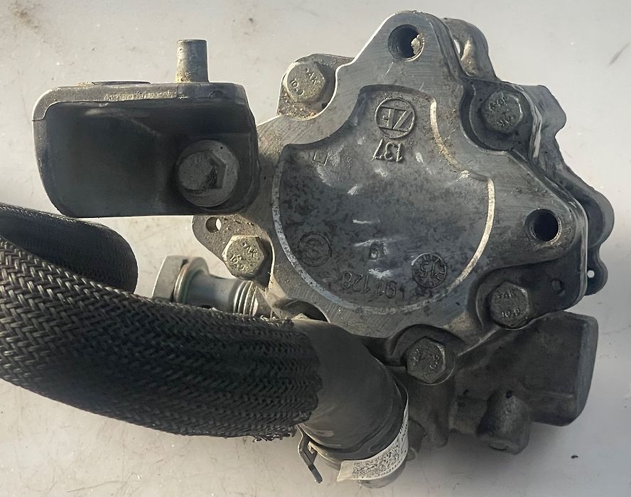 Power steering pump - 2013 Jaguar XJ