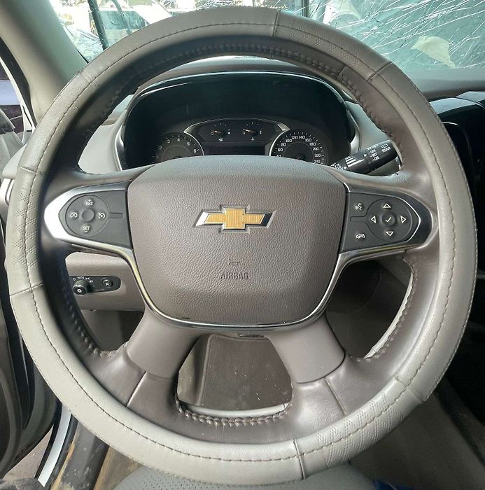 Steering wheel - 2018 Chevrolet Traverse