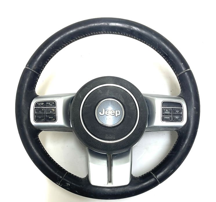 Steering wheel - 2022 Jeep Grand Cherokee L Limited