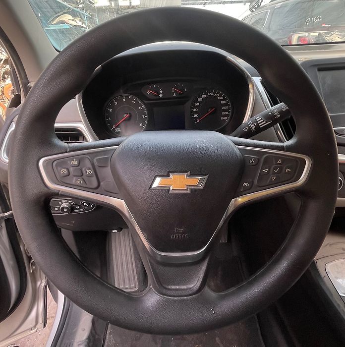 Steering wheel - 2018 Chevrolet Equinox