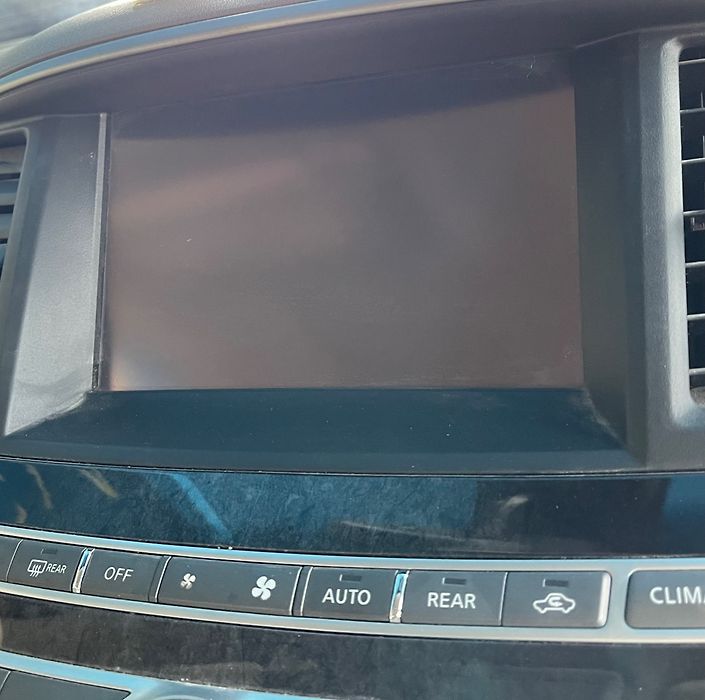 Info-gps-tv screen - 2014 Infiniti QX60