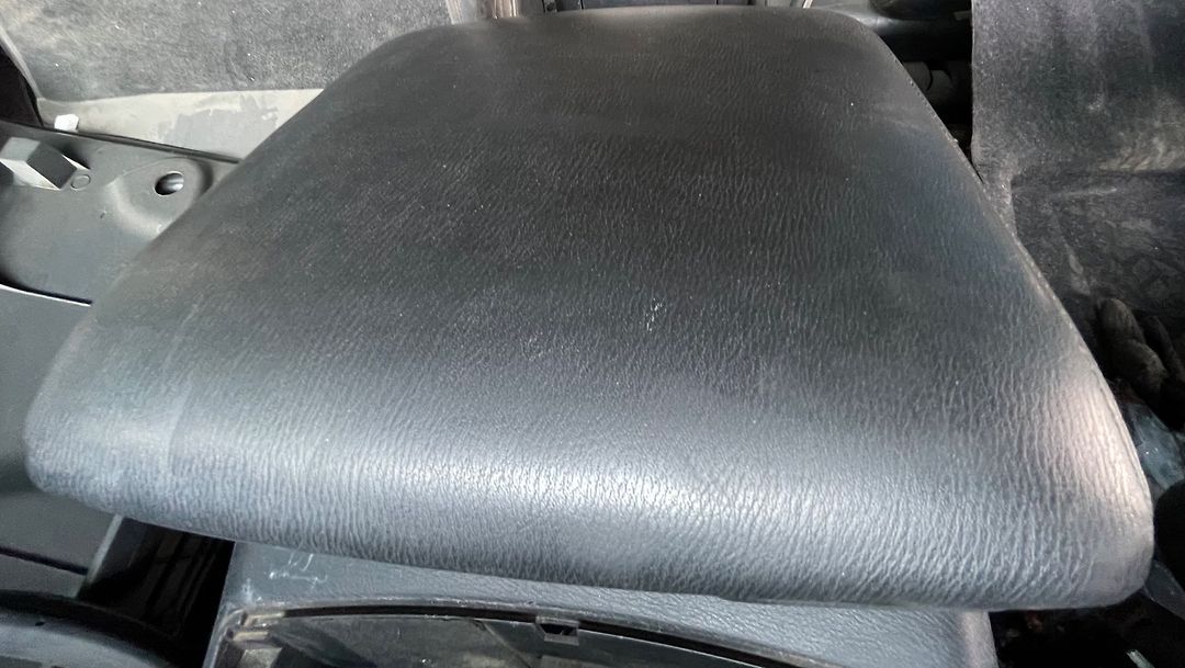 Armrest - 2013 Infiniti QX56