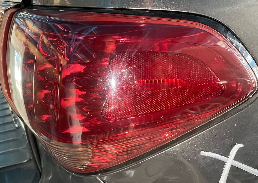 Tail Light (RH) - 2013 Infiniti QX56