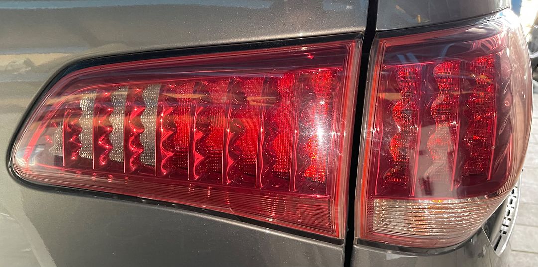 Tail Light (RH) - 2013 Infiniti QX56