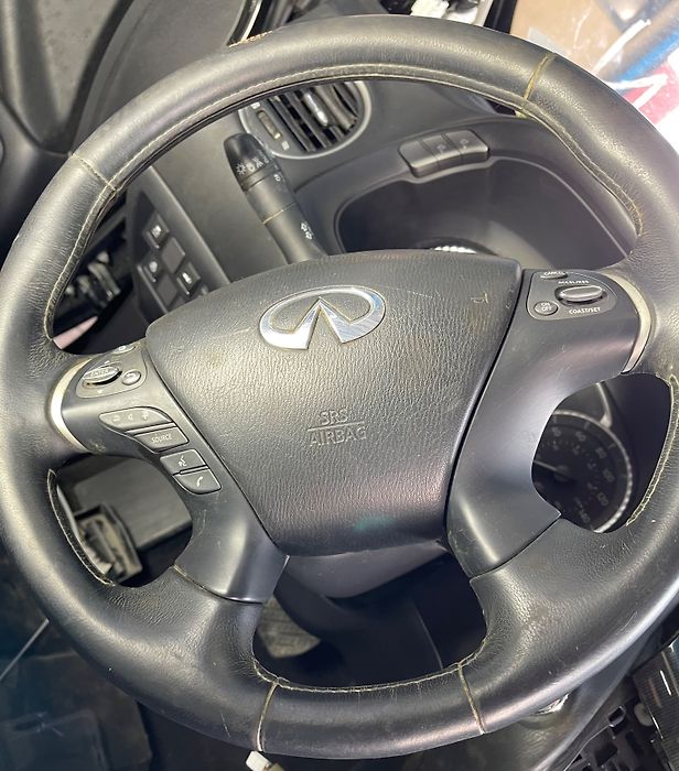 Steering wheel - 2017 Infiniti QX60