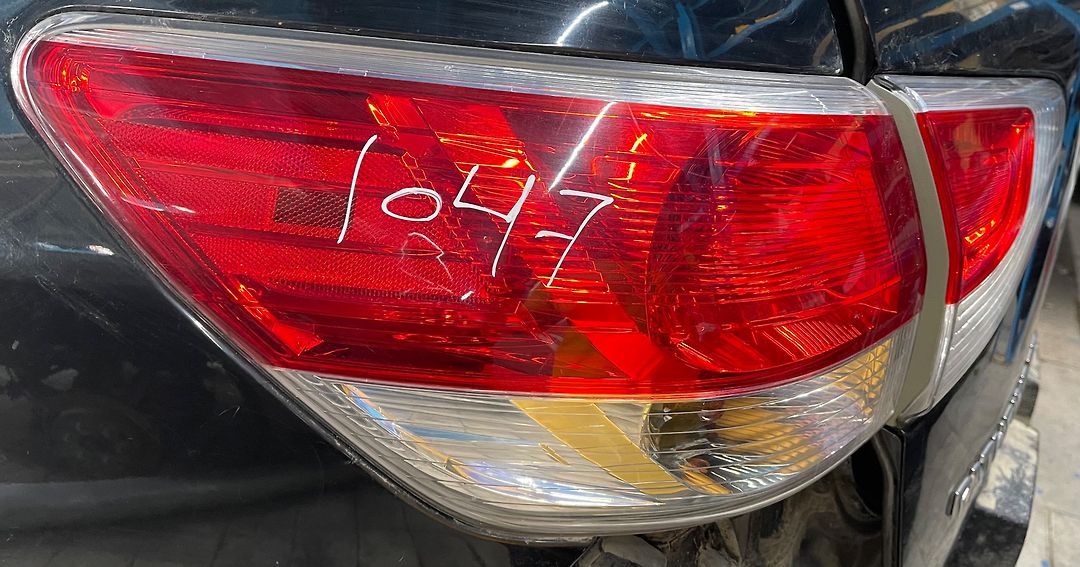 Tail Light (LH) - 2014 Nissan Pathfinder