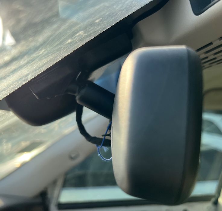 Rear view mirror - 2013 Infiniti QX56