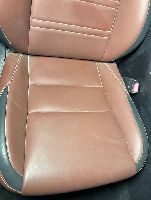 Front Seat (RHS) - 2022 Lexus NX300