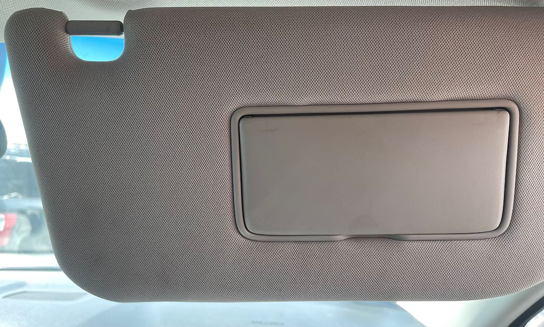 Sun visor - 2014 Nissan Pathfinder SE 3.5i