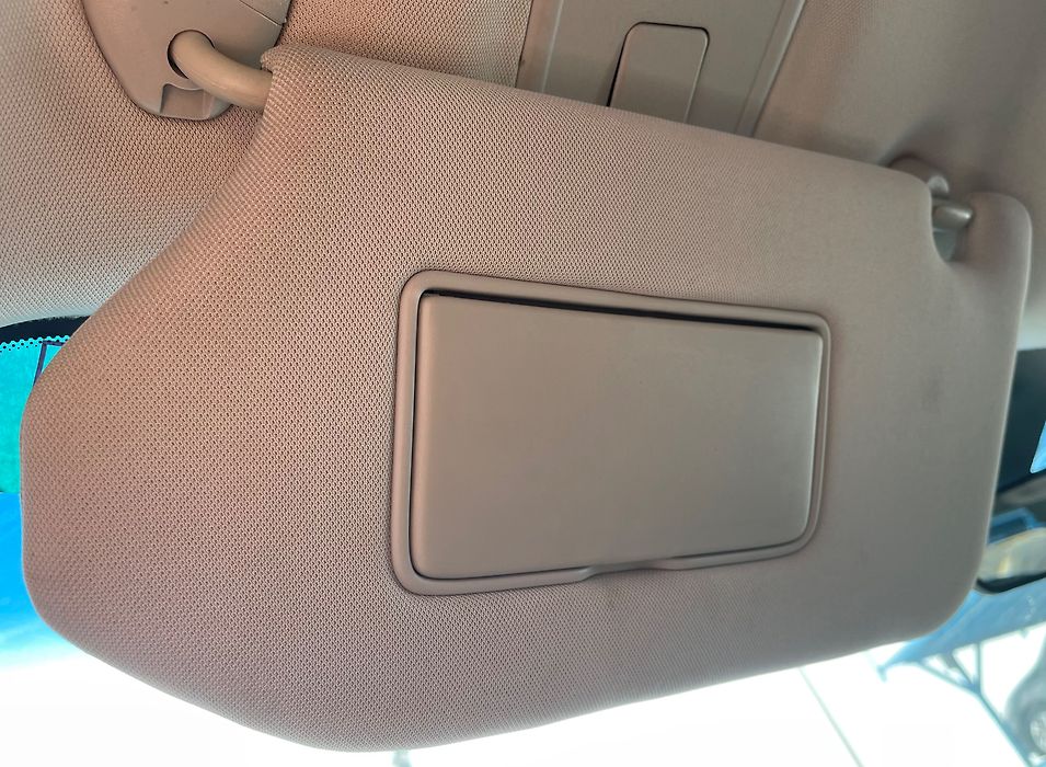 Sun visor - 2014 Nissan Pathfinder SE 3.5i