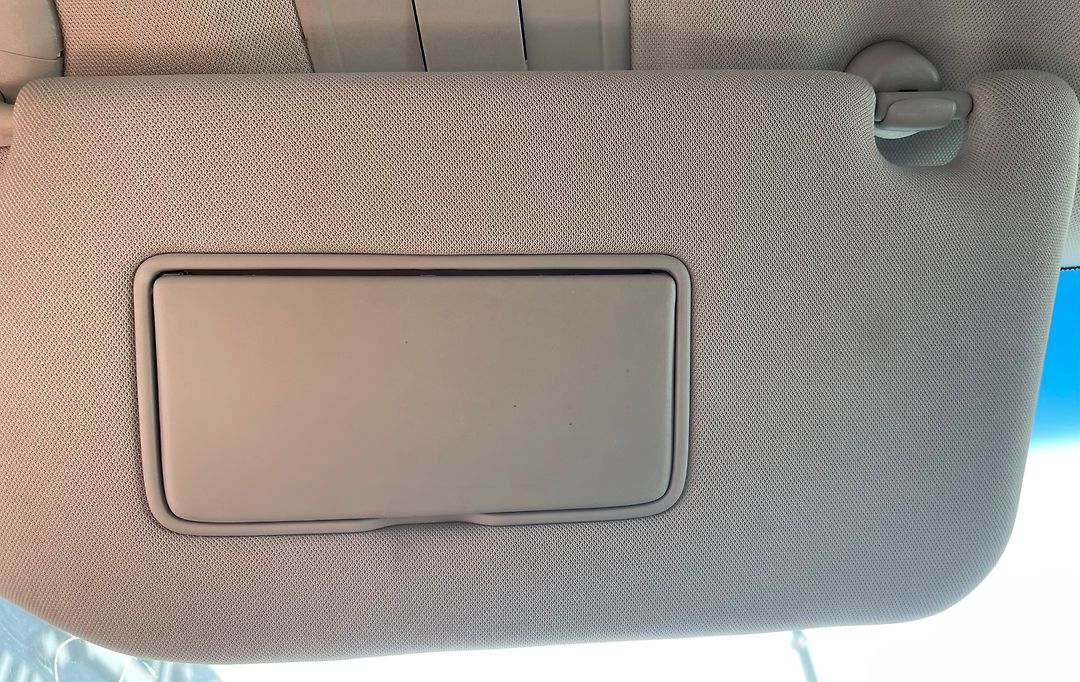 Sun visor - 2014 Nissan Pathfinder SE 3.5i