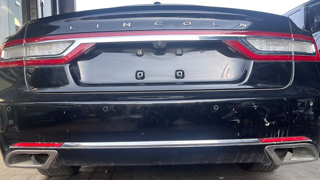 Rear bumper - 2017 Lincoln Continental