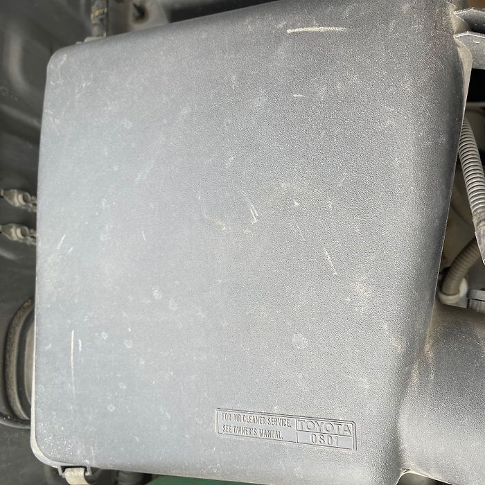 Air cleaner box - 2010 Toyota Tundra SR5