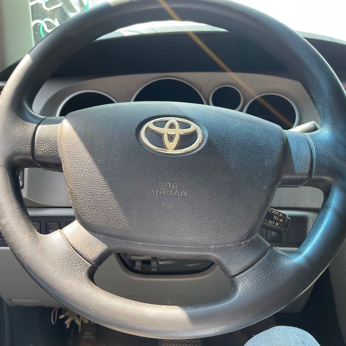 Steering wheel - 2010 Toyota Tundra