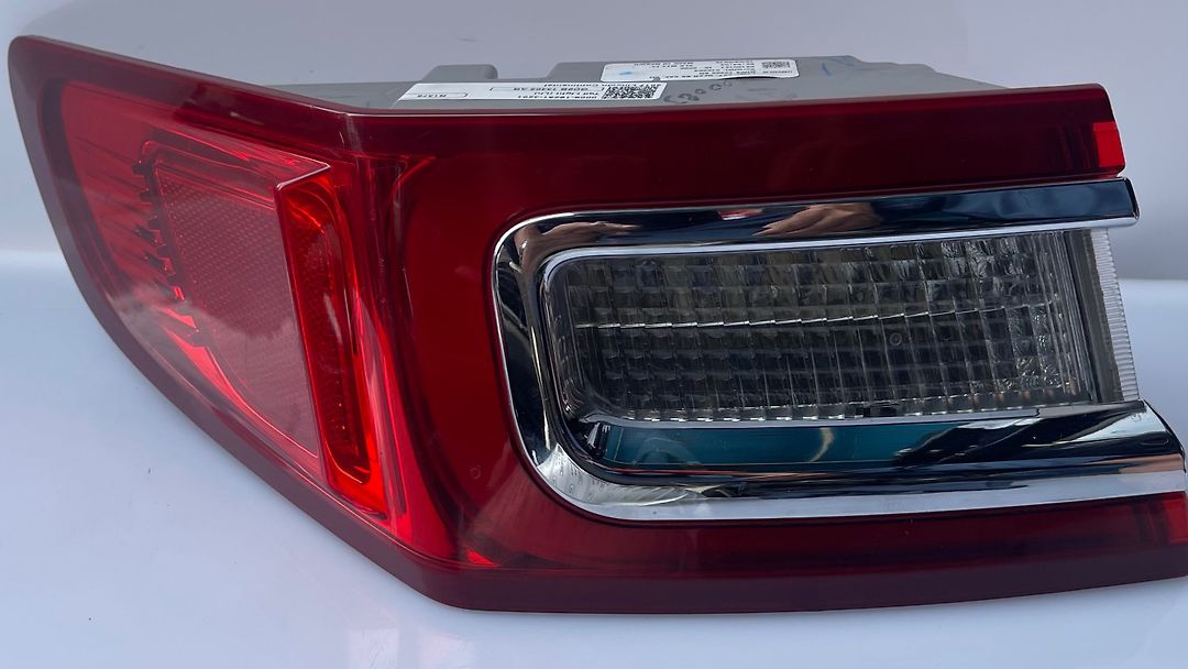 Tail Light (LH) - 2017 Lincoln Continental