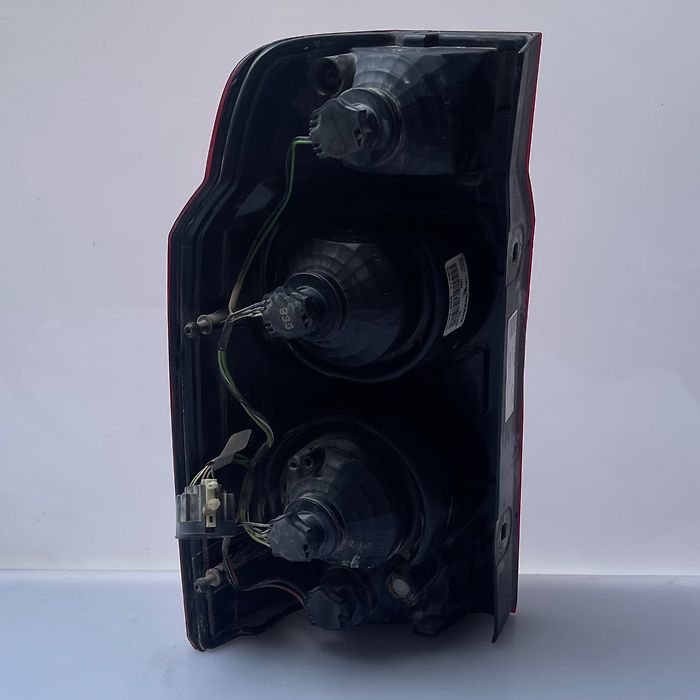 Tail Light (RH) - 2006 Jeep Commander