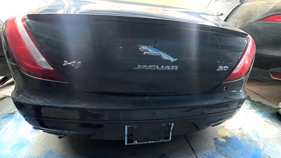 Rear Bumper - 2019 Jaguar XJ