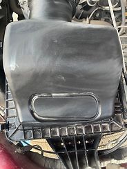 Air cleaner box - 2022 Ford Expedition Limited