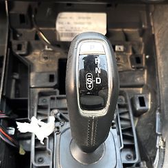 Gear Shift Knob(Automatic) - 2019 Jaguar E-Pace