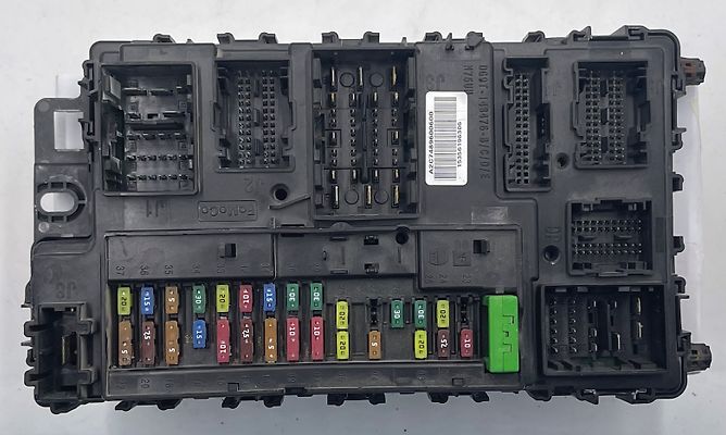 Fuse box - 2016 Ford Edge Titanium