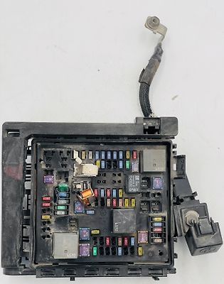 Fuse box - 2017 Cadillac XT5 Luxury