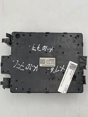 Fuse box - 2020 Cadillac XT6 Platinum Luxury/Premium Luxury FWD