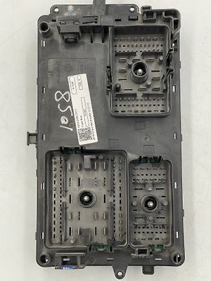 Fuse box - 2016 Chevrolet Impala LT (2LT)