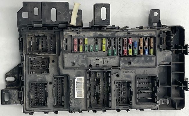 Fuse box - 2016 Ford Mustang I4 Coupe