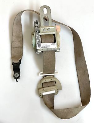 Seat belt front - 2014 Jeep Grand Cherokee Overland