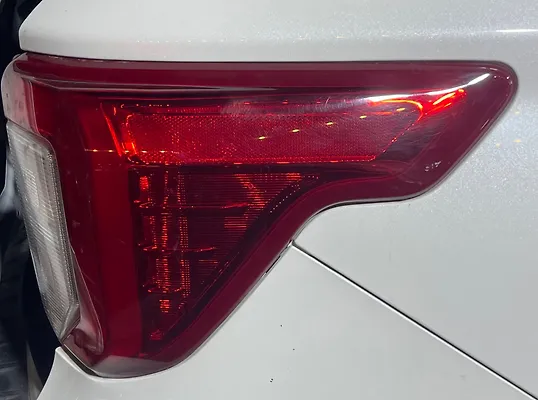 Tail Light (RH) - 2020 Ford Explorer XLT