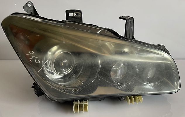 Headlight (RH) - 2013 Infiniti QX56