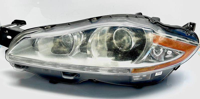 Headlight (LH) - 2013 Jaguar XJ