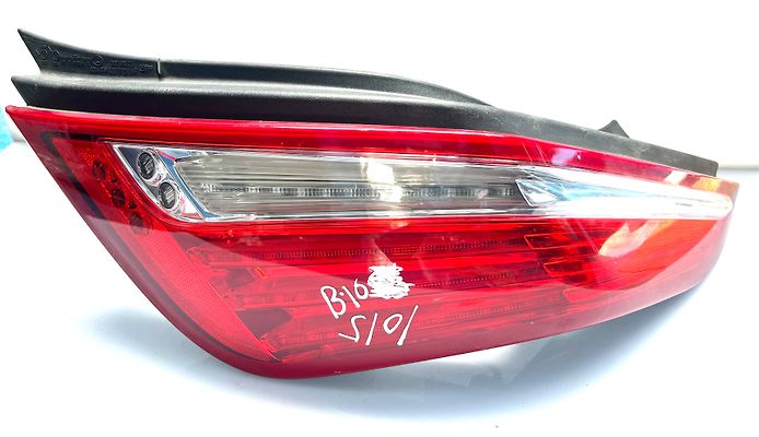 Tail Light (RH) - 2013 Jaguar XJ