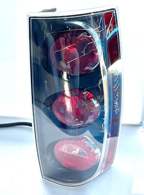 Tail Light (RH) - 2007 GMC DENALI