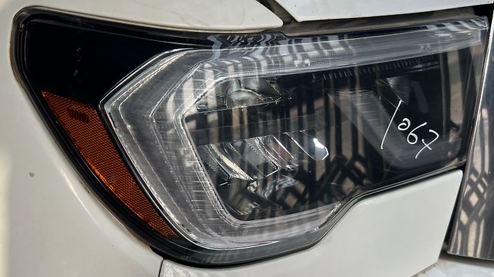 Headlight (RH) - 2013 Toyota Sequoia