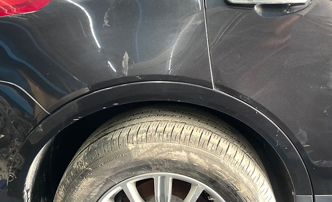 Fender moulding (RHB) - 2017 Cadillac XT5